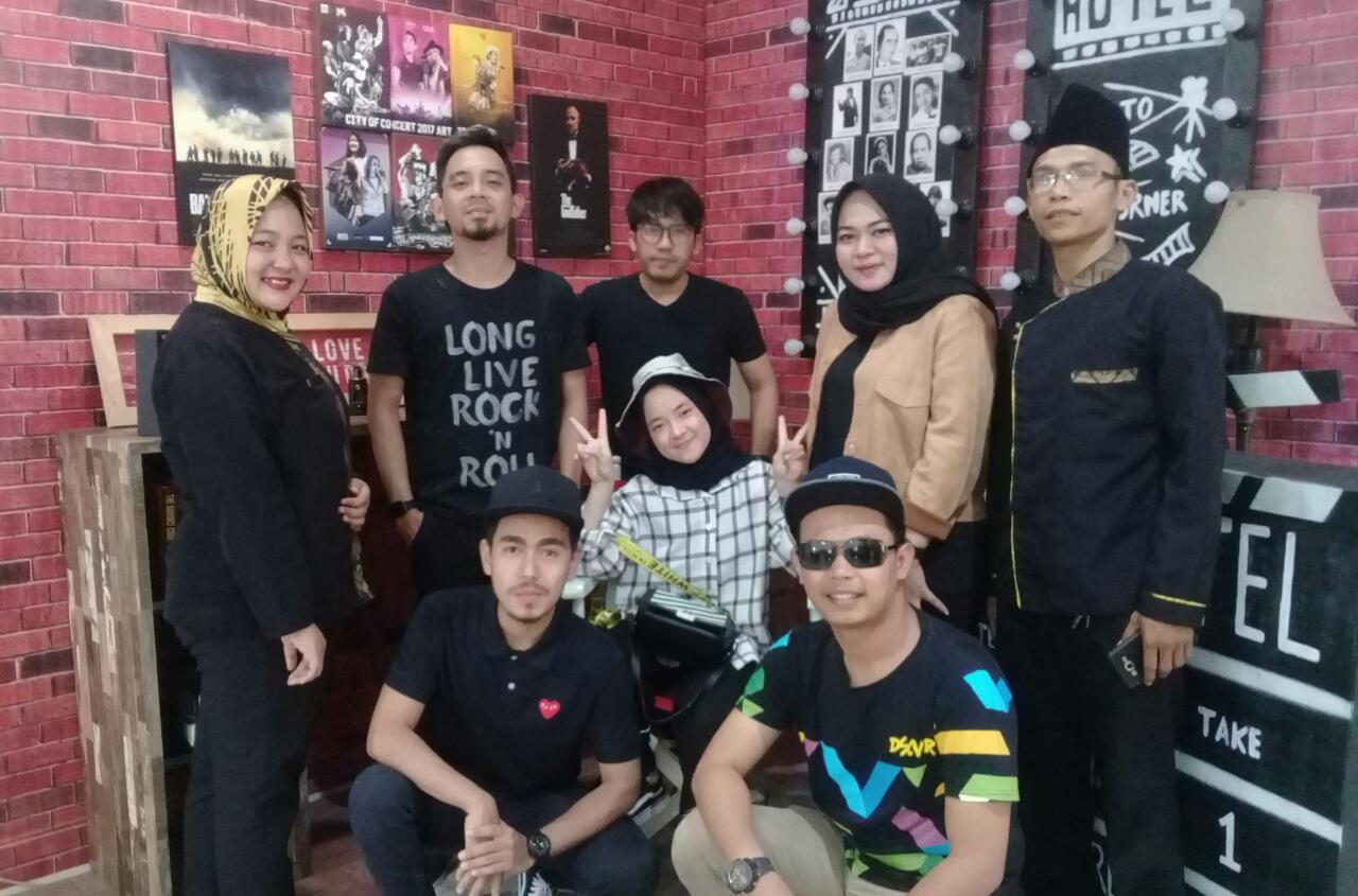 Nissa Sabyan Mampir di Seven Dream Syari'ah Hotel  
